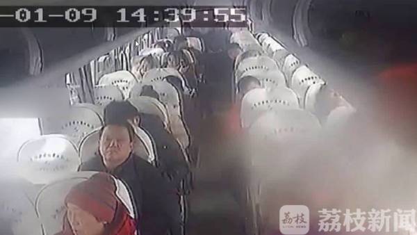 冬季駕駛大巴車需要注意哪些細節(jié)？